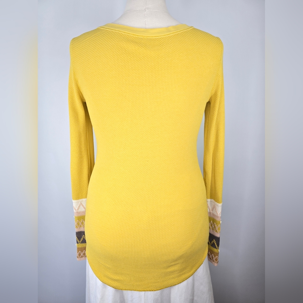 Free People Kombucha Crochet Knit Cuff Thermal Top in Lemongrass Size M - Picture 3 of 8